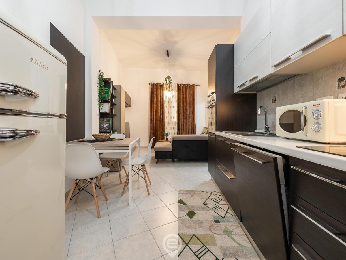 Trendy City Apartment Cagliari Eksteriør billede